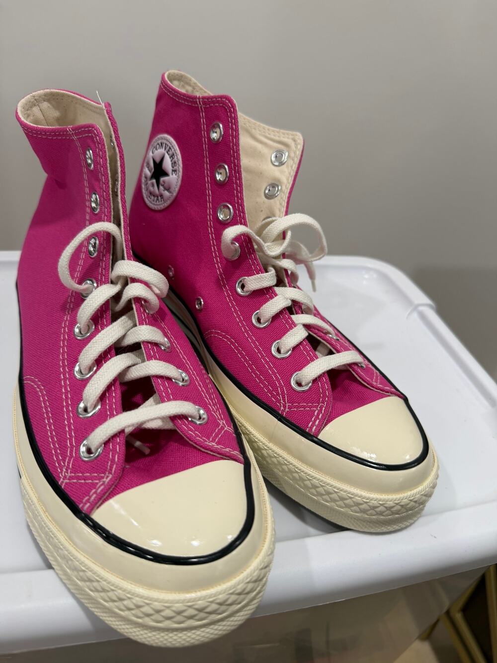Converse Chuck 70 All Star High Top Canvas Sneakers - Pink - Size M8/W10 - NEW
